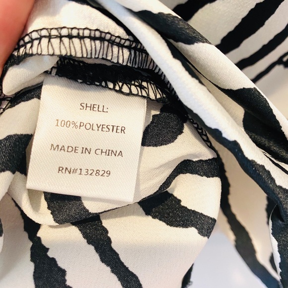 Superdown Tilly Zip Up Jacket NWT Zebra Print - Picture 8 of 8